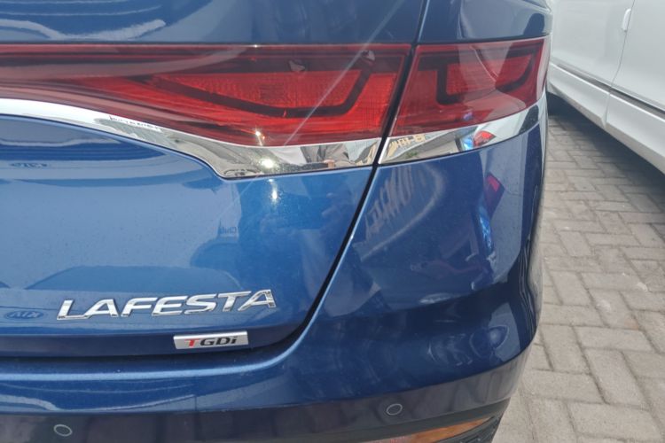 现代 菲斯塔 2019款 240TGDi 运动版 国V车身外观6006