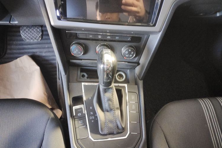 大众 凌渡 2017款 230TSI DSG风尚版中控内饰18