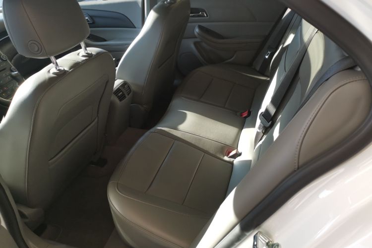 雪佛兰 迈锐宝 2014款 2.0L 自动豪华版中控内饰21