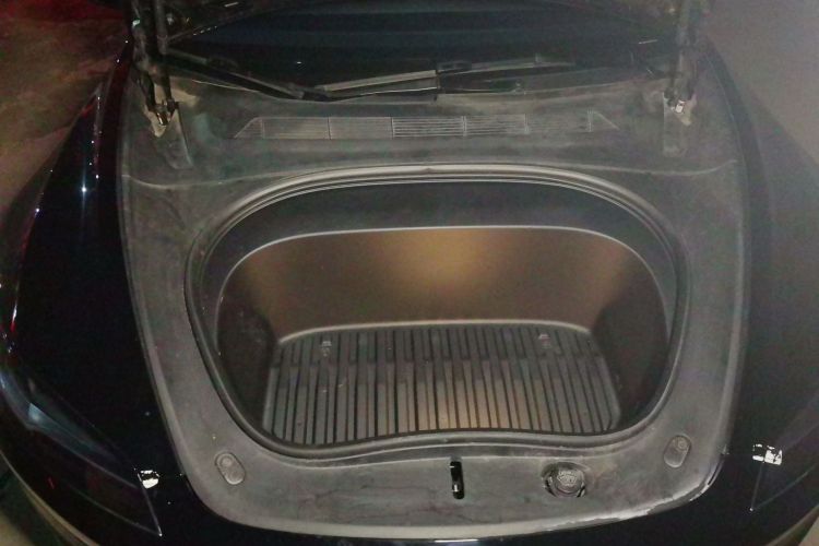 特斯拉 Model 3 2023款 长续航全轮驱动版局部细节24