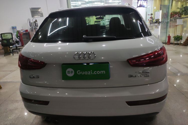 奥迪Q3 2018款 30周年年型 30 TFSI 时尚型车身外观6