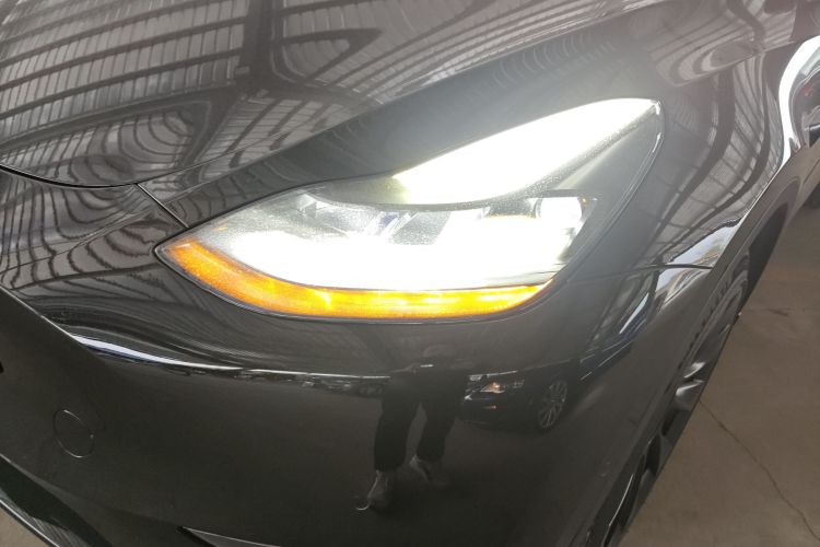 特斯拉 Model Y 2021款 标准续航后驱版局部细节36