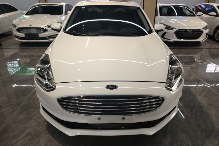 福特 福睿斯 2019款 1.5L 自动悦享型车身外观2