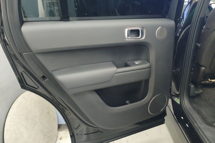 理想汽车 理想L9 2022款 Max中控内饰49