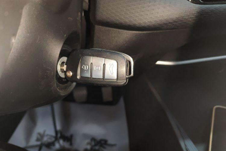 吉利汽车 帝豪 2025款 第4代 1.5L 手动星耀版中控内饰7001