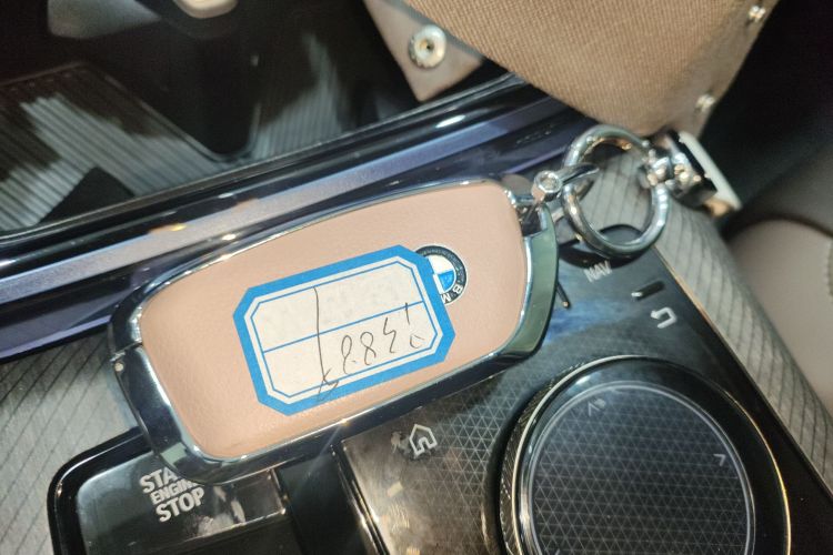 宝马X3 2025款 改款 xDrive25L 豪华套装中控内饰7001