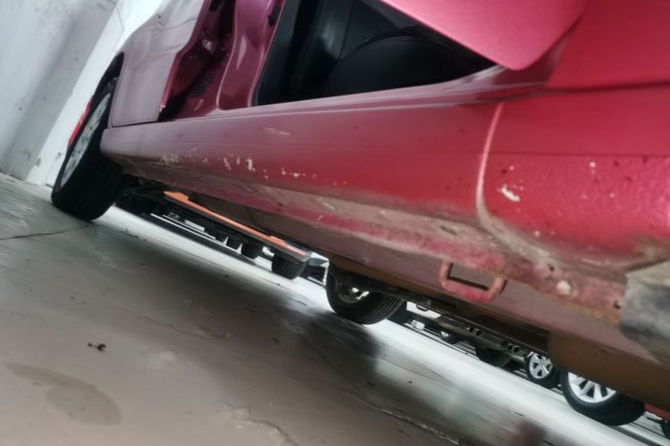 铃木 奥拓 2013款 1.0L 自动豪华型机舱底盘29