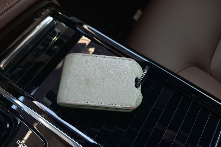 沃尔沃S90新能源 2022款 改款 T8 E驱混动 智逸豪华版中控内饰7001