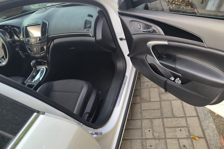 别克 君威 2015款 1.6T 领先技术型局部细节9005