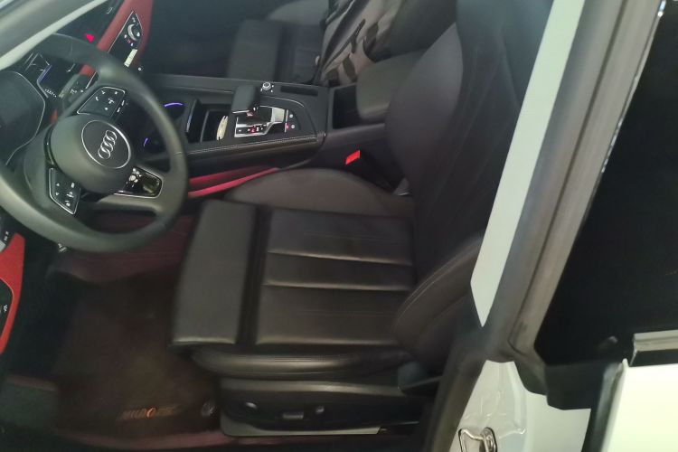 奥迪A5 2024款 Sportback 40 TFSI 时尚动感型中控内饰19