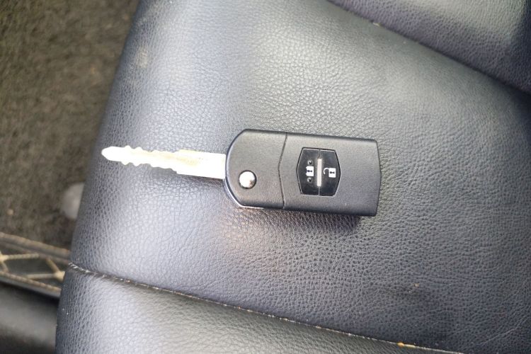 马自达CX-7 2014款 2.5L 2WD 时尚版中控内饰7001