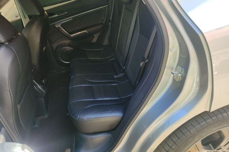 魏牌 VV5 2017款 2.0T 旗舰型中控内饰21