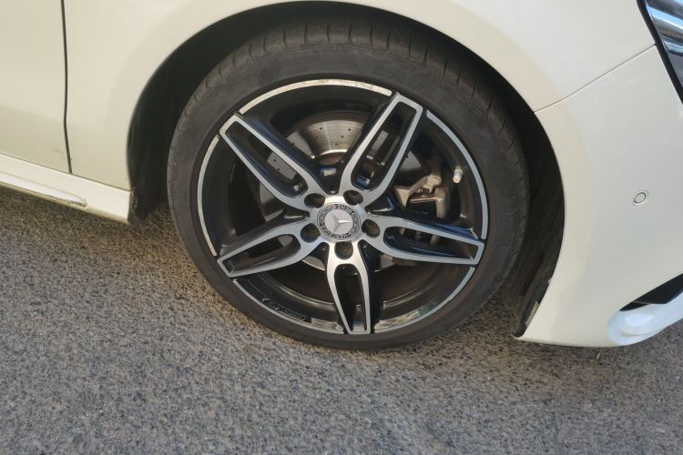 奔驰CLA 2017款 CLA 220 4MATIC车身外观10