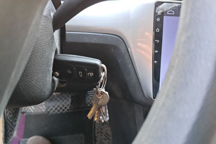 大众 朗逸 2017款 1.6L 自动风尚版中控内饰11