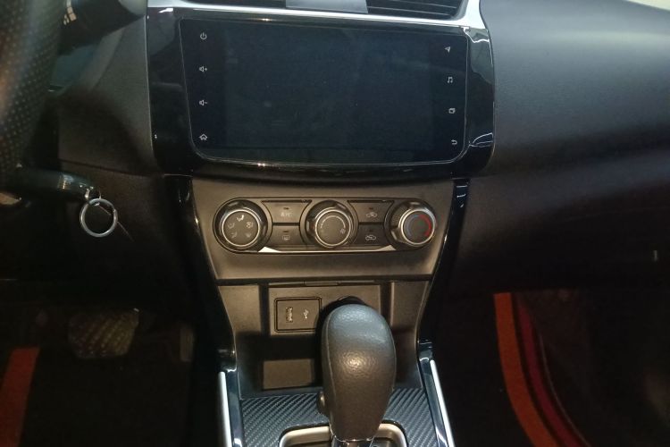 日产 轩逸 2019款 经典 1.6XL CVT豪华版局部细节16