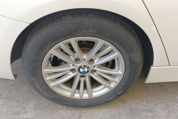 宝马3系 2014款 320Li 时尚型车身外观56