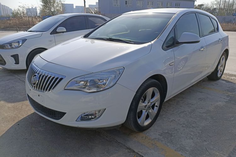 别克 英朗 2014款 XT 1.6T 自动时尚运动版车身外观1