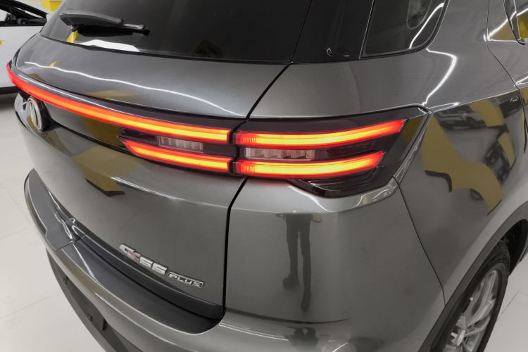 长安CS55PLUS 2021款 蓝鲸版 1.5T DCT尊贵型车身外观9