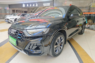 奥迪Q5L 2024款 40 TFSI 豪华动感型