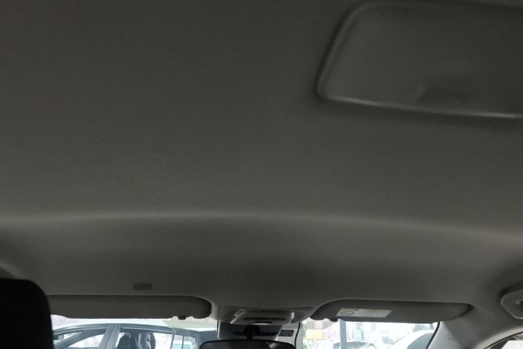 丰田 雷凌 2024款 智能电混双擎 1.8L 领先版中控内饰22