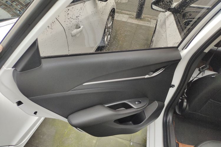 别克 英朗 2019款 18T 自动互联精英型 国VI中控内饰7008