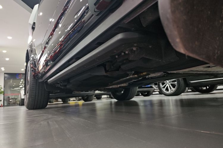 路虎卫士 2024款 110 3.0T P400 X-DYNAMIC HSE局部细节9001