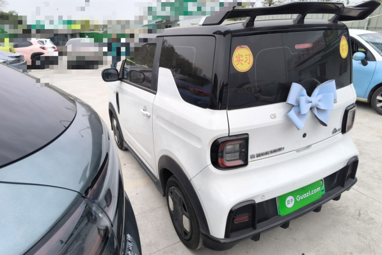 吉利银河 2024款 200km 熊猫卡丁车身外观4