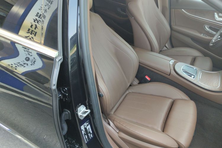 奔驰E级 2020款 改款 E 260 L局部细节41