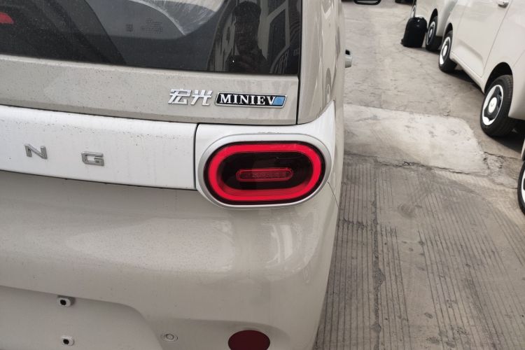 五菱汽车 宏光MINIEV 2024款 第三代 215km 青春版车身外观6006