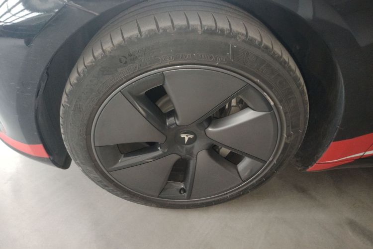 特斯拉 Model 3 2022款 后轮驱动版车身外观6007