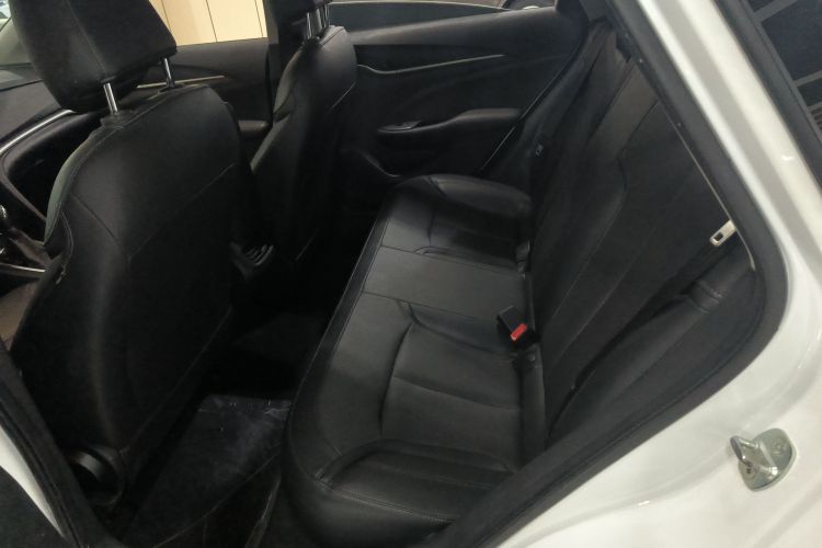 别克 英朗 2021款 改款 典范 1.5L 自动精英型中控内饰21