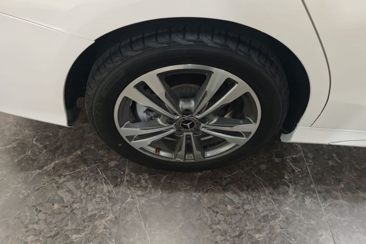 奔驰C级 2019款 C 180 L 时尚型运动版车身外观6008