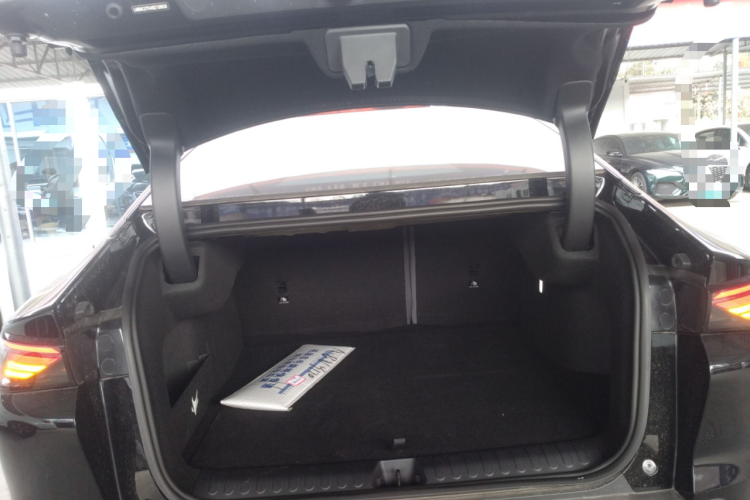 ARCFOX极狐 极狐 阿尔法S5 2024款 560MAX 185kW机舱底盘23