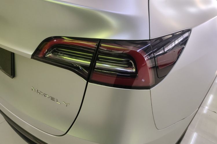 特斯拉 Model Y 2022款 改款 后轮驱动版车身外观6006