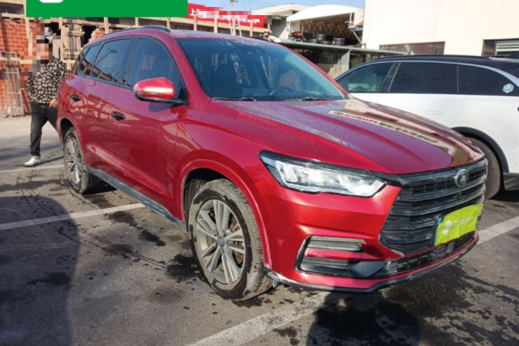 比亚迪 宋Pro 2019款 1.5T 自动豪华型车身外观3