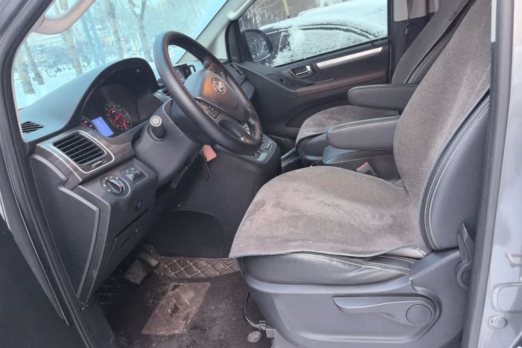 上汽大通MAXUS 大通G10 2018款 PLUS 2.0T 自动精英版中控内饰19