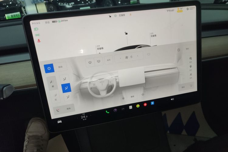 特斯拉 Model 3 2022款 后轮驱动版中控内饰16