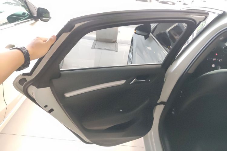 奥迪A3 2019款 Limousine 35 TFSI 进取型 国VI中控内饰49