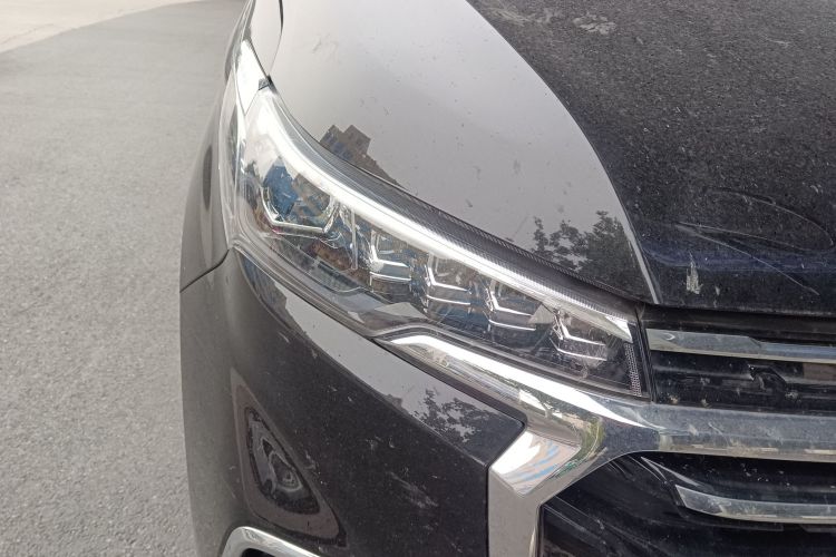 上汽大通MAXUS 大通G20 2023款 改款 ES 2.0T 汽油自动超值版车身外观8