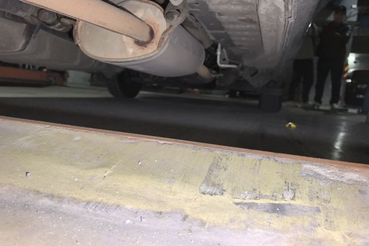 金杯 阁瑞斯 2015款 2.0L经典版 标准型长轴7/9座局部细节9002