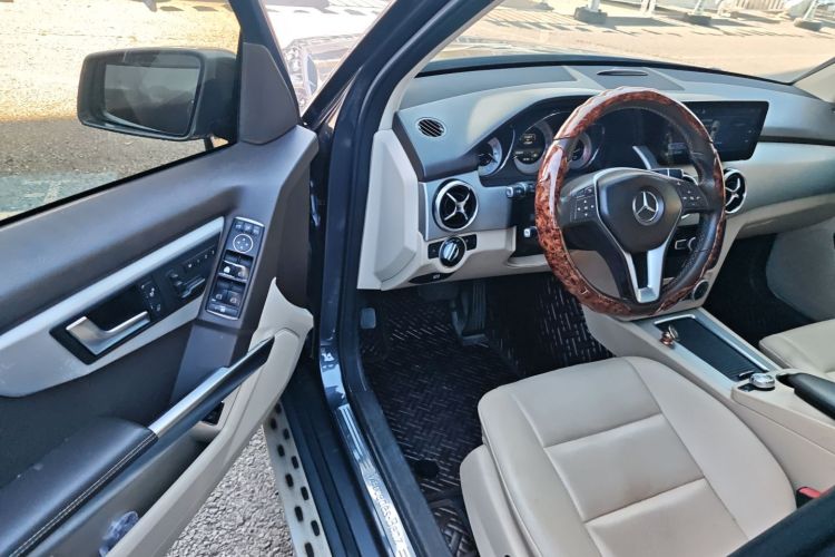 奔驰GLK级 2013款 GLK 300 4MATIC 动感天窗型中控内饰20