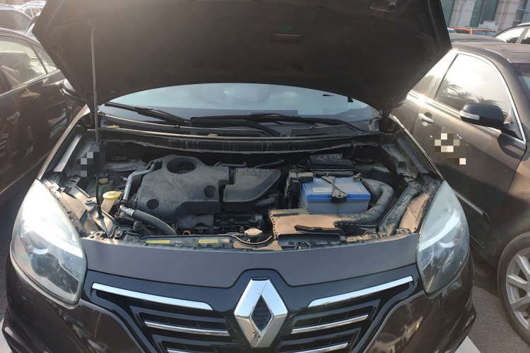 雷诺 科雷傲(进口) 2014款 改款 2.5L 两驱舒适版局部细节24