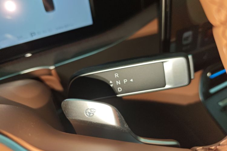 腾势N8L 2025款 旗舰型局部细节18