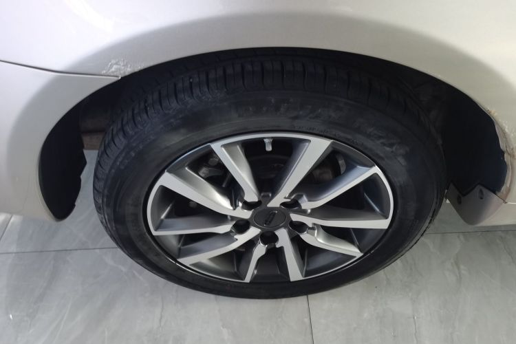 吉利汽车 帝豪 2020款 1.5L 手动向上版车身外观6008