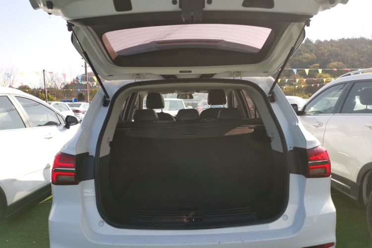 荣威RX5 2020款 20T 自动4G互联超越旗舰版机舱底盘23