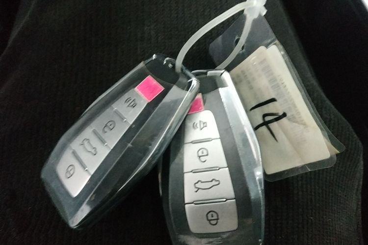 吉利汽车 2023款 嘉际L 1.5TD  DCT舒适型中控内饰7001