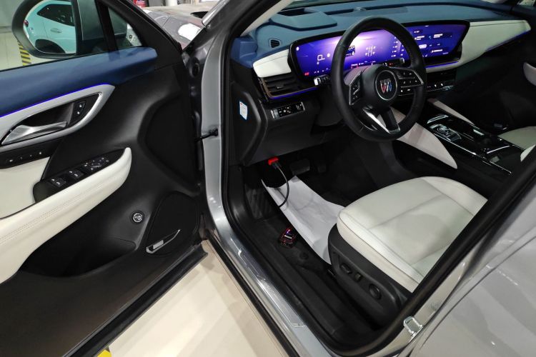 别克 2024款 昂科威Plus 四驱Avenir艾维亚中控内饰20