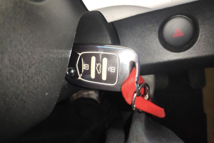 五菱汽车 宏光MINIEV 2024款 第三代 215km 青春版中控内饰11