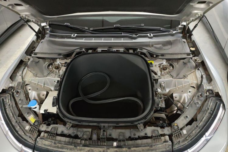 小鹏P7 2022款 625E机舱底盘24