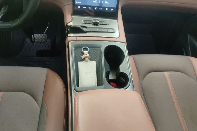 蔚来EC6 2020款 430KM 运动版中控内饰18